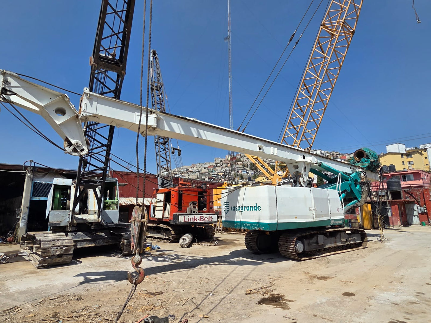 Perforadora hidráulica multifuncional  B180 HD