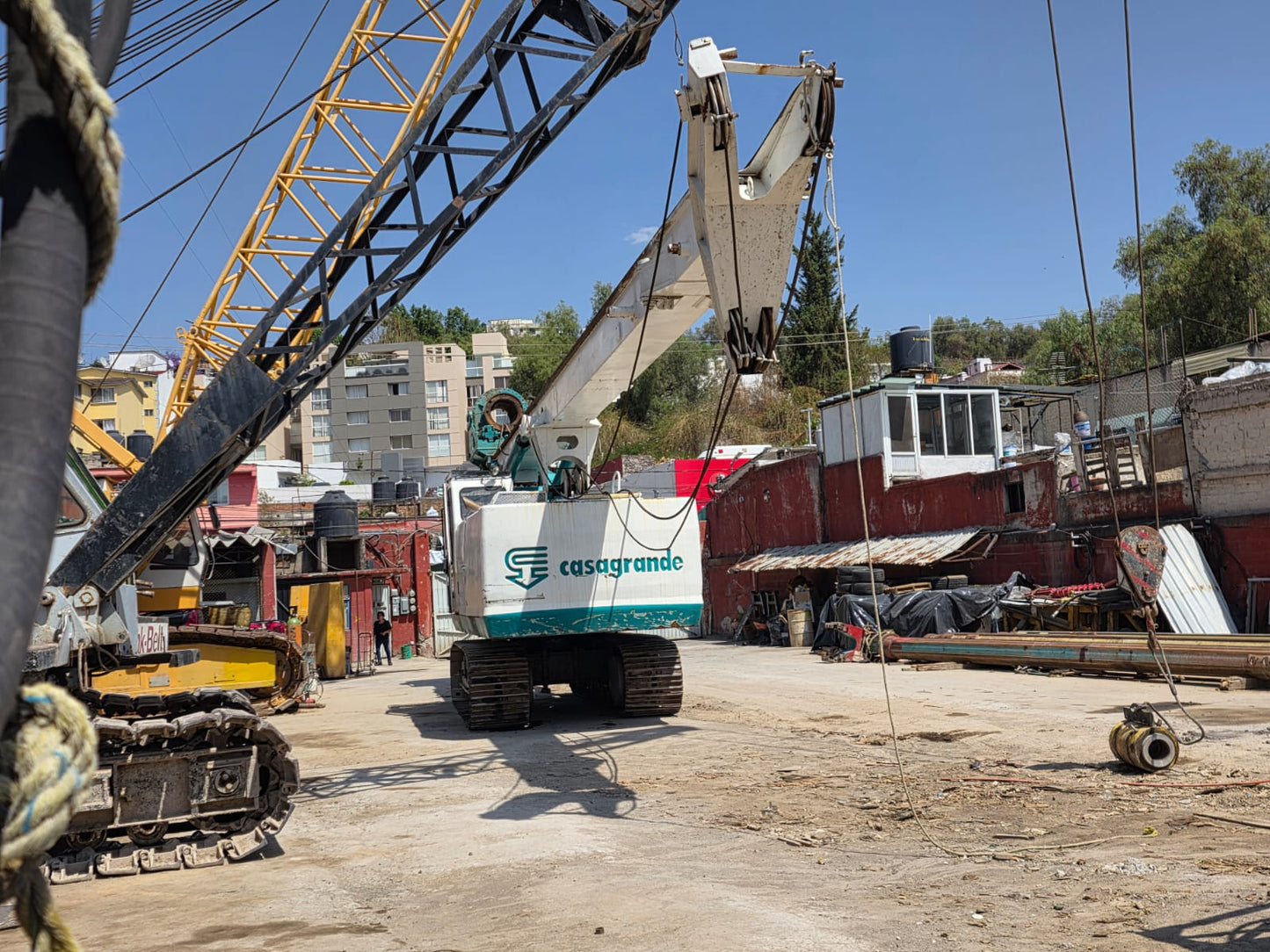 Perforadora hidráulica multifuncional  B180 HD