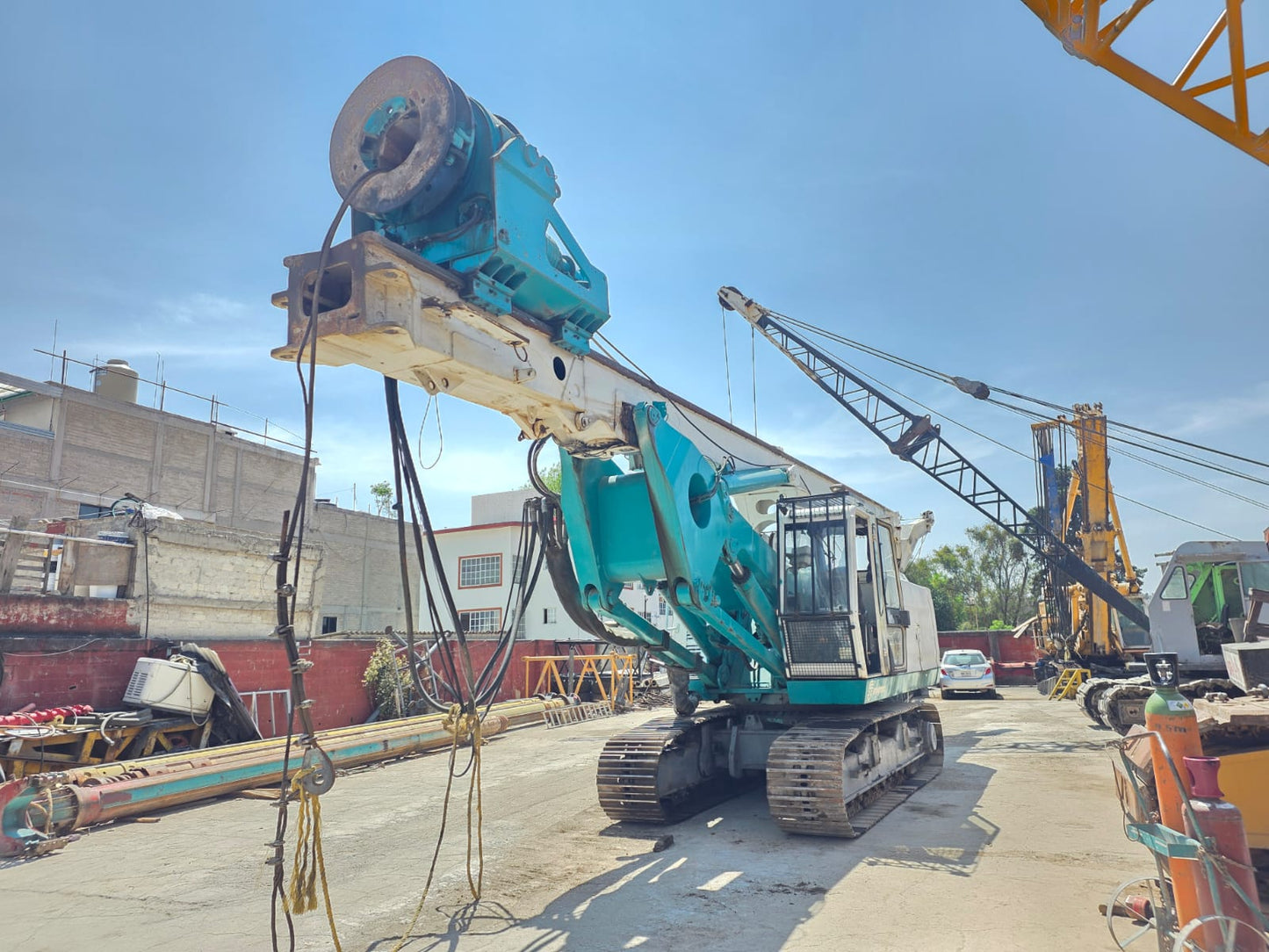 Perforadora hidráulica multifuncional  B180 HD